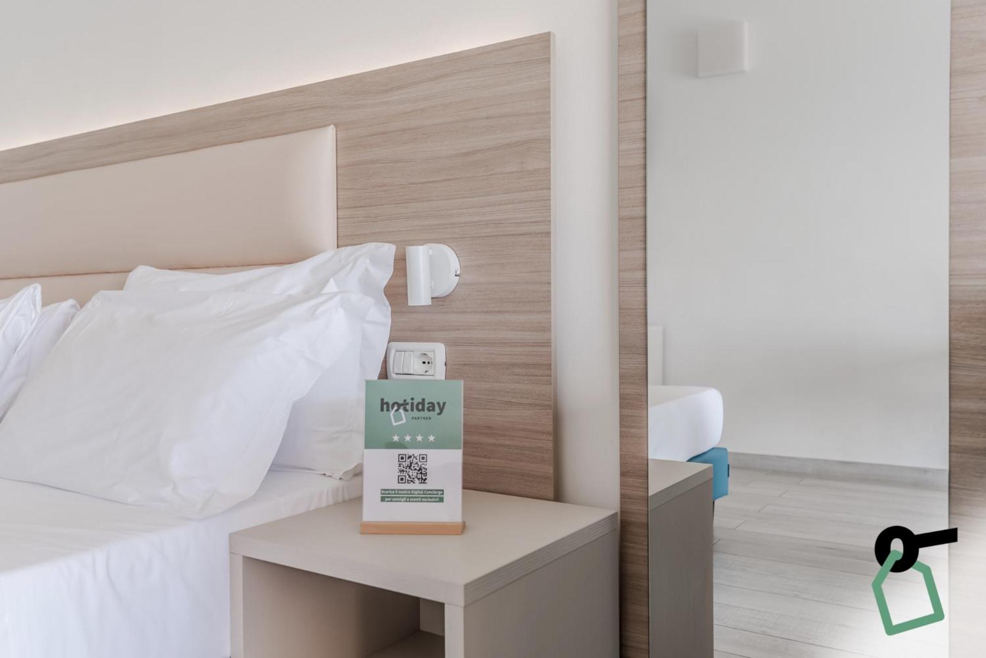 Hotiday Apartment Collection - Desenzano 代森扎诺-德尔加达 外观 照片